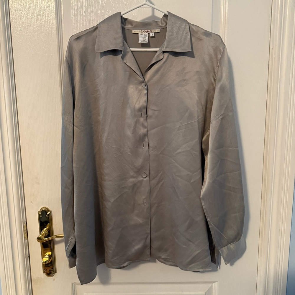 100% Silk Gray button down shirt Size 14